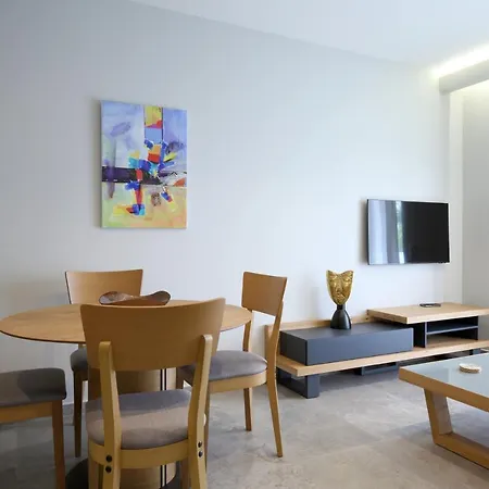 Hotel apartamentowy Carabella