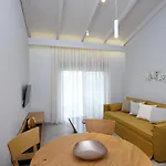מלון דירות Carabella 4*